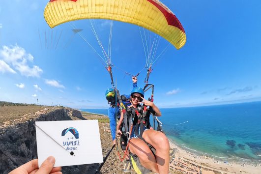 Bono Regalo Físico + PDF – Vuelo en Parapente Básico en Santa Pola o Alicante (15-20 min)